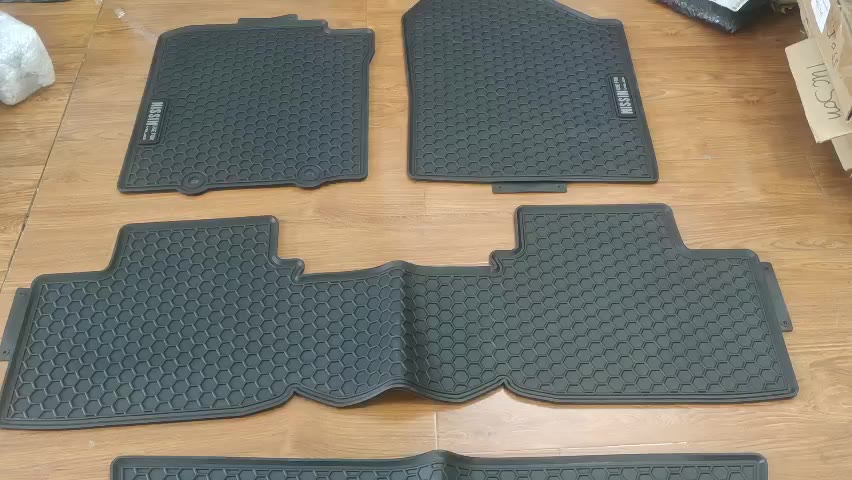 Thảm Lót Sàn Xe Toyota Veloz Thương Hiệu NISSIN Cao Cấp, Thảm Lót Sàn Cao Su Không Mùi, Không Thấm Nước, Dễ Dọn Rửa | BigBuy360 - bigbuy360.vn