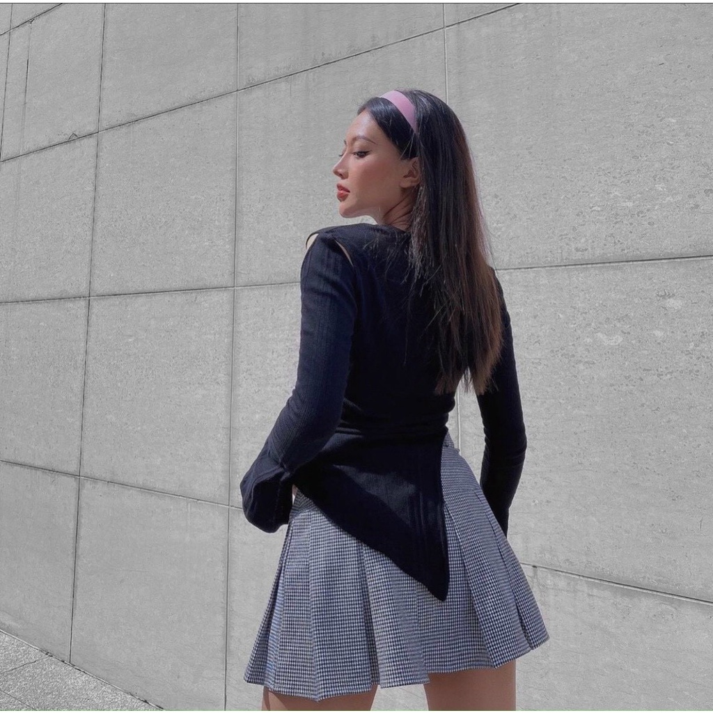 Áo Khoét Tay Xẻ Tà Xéo Ôm Body Khoe Eo Thon TH211