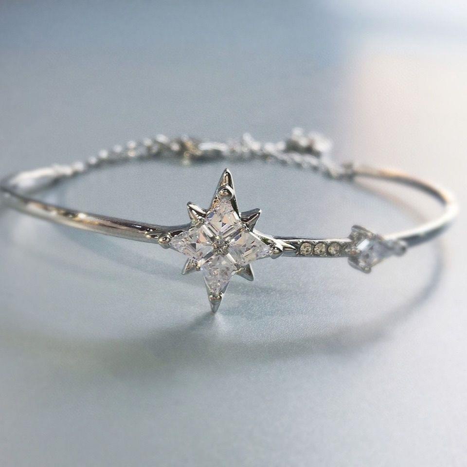 Vòng Tay SWAROVSKI Hình Ngôi Sao Lãng Mạn Thời Trang Cho Nữ