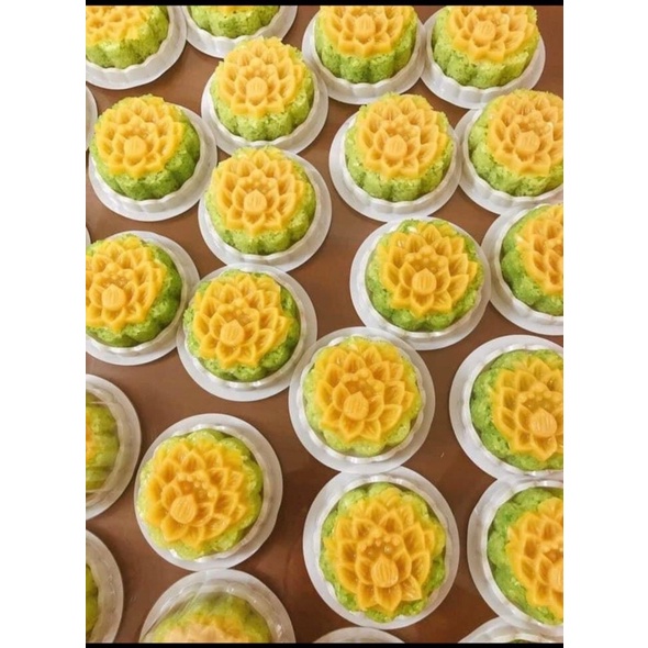 Khuôn trung thu nhấn Vĩnh Trường 200g- mẫu số 3,4,17- rồng,phụng,sen- dùng nhấn bánh trung thu,dẻo nướng,nhấn xôi