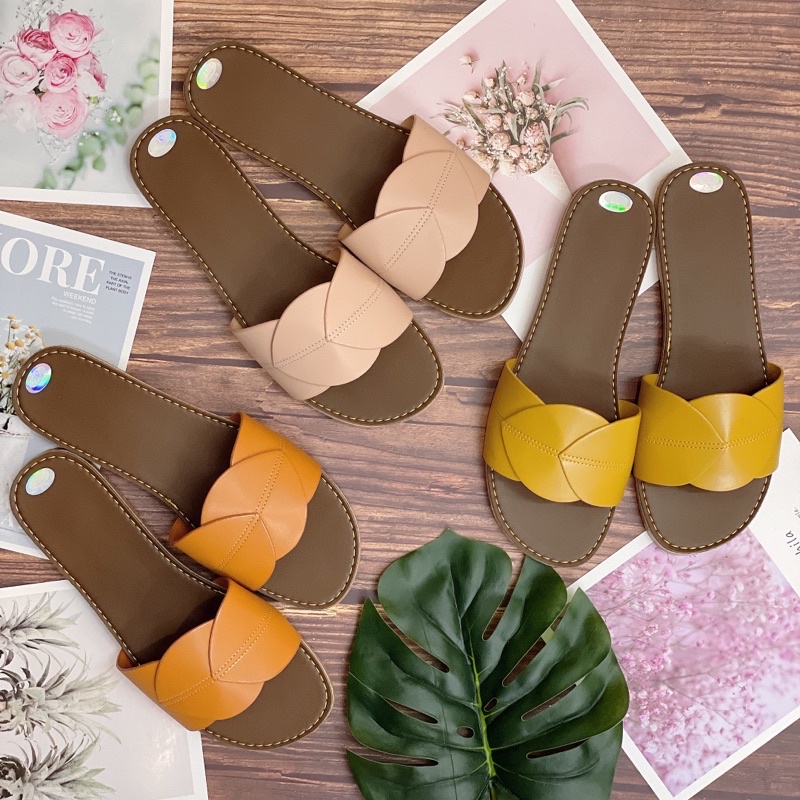 Dép nữ quai bản chiếc lá to