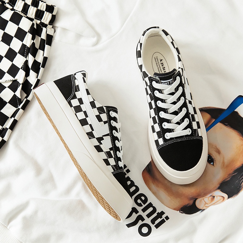 Giày thể thao nữ độn đế quảng châu caro cổ thấp kiểu dáng classic 2 màu đen và xám hot hit