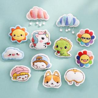 Huy hiệu cặp đôi / phong cách hoạt hình dễ thương / đồ trang trí thêu tay