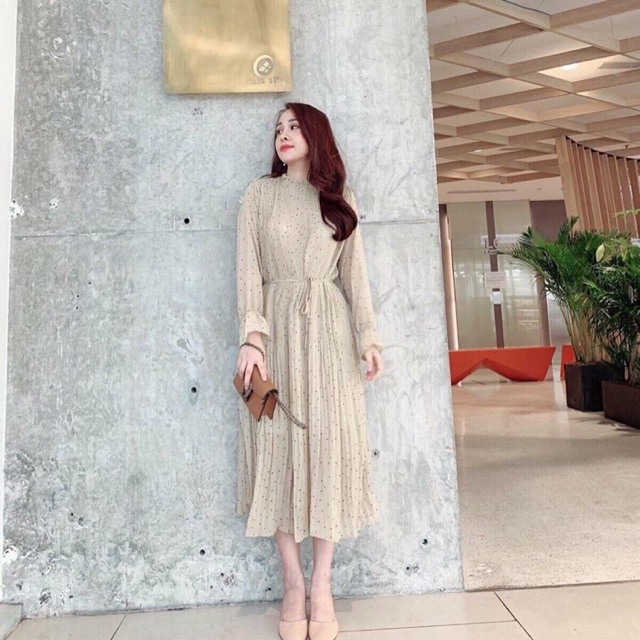 Đầm bầu xinh dáng dài chất voan đẹp xếp li chấm bi tay dài - SIÊU HOT