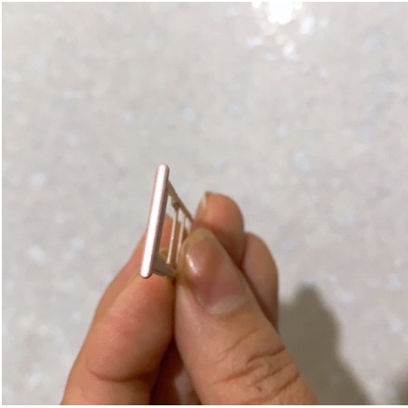 Khay sim điện thoại vivo Y71