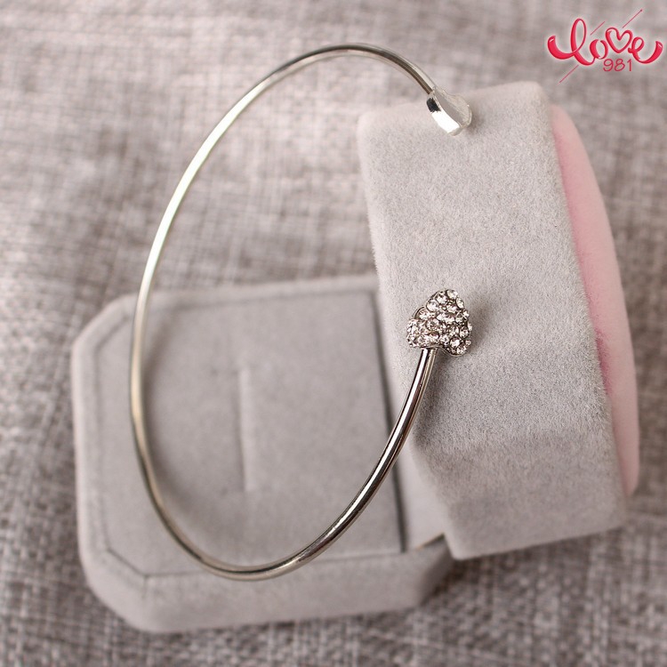 Vòng Tay Mạ Vàng Đính Đá Zircon Hình Trái Tim Lấp Lánh Đơn Giản Dễ Phối Đồ Phong Cách Hàn Quốc | BigBuy360 - bigbuy360.vn