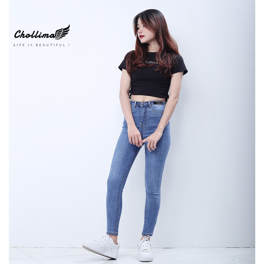 Quần jeans dài nữ co giãn Chollima cạp thường phối dây nịt đen màu xanh nhạt QD031