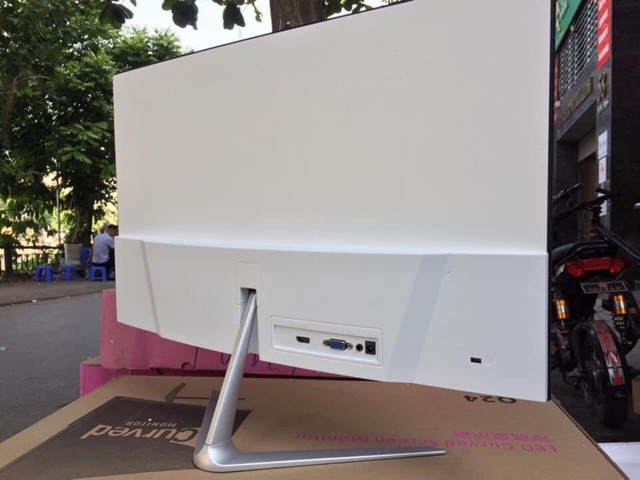 Màn hình LED HUGON Q24 inch mới | BigBuy360 - bigbuy360.vn