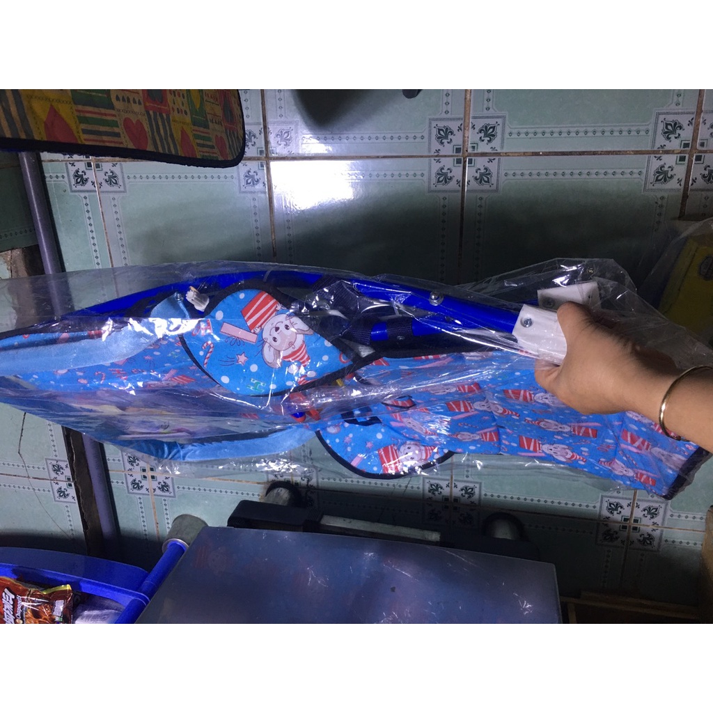 Xe nằm ăn bột 83cm x 42cm x 50 cm cao - có thể làm bập bênh