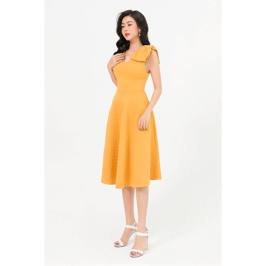 Đầm Dạ Hội SHE'S BACK Sát Nách Nơ Vai S63I20Q021