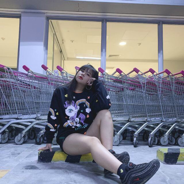 ÁO KHOÁC NỈ HOODIES NỮ CỰC HOT PHÙ HỢP CHO CÁC MÙA