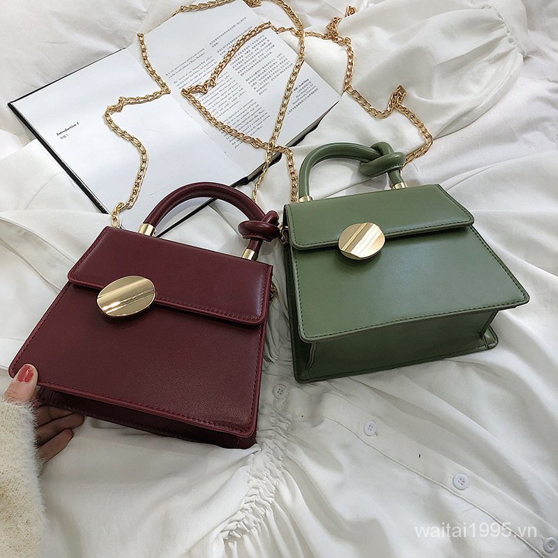 Túi Đeo Vai Hình Vuông Cỡ Nhỏ Phối Dây Xích Kiểu Pháp Cổ Điển Thời Trang