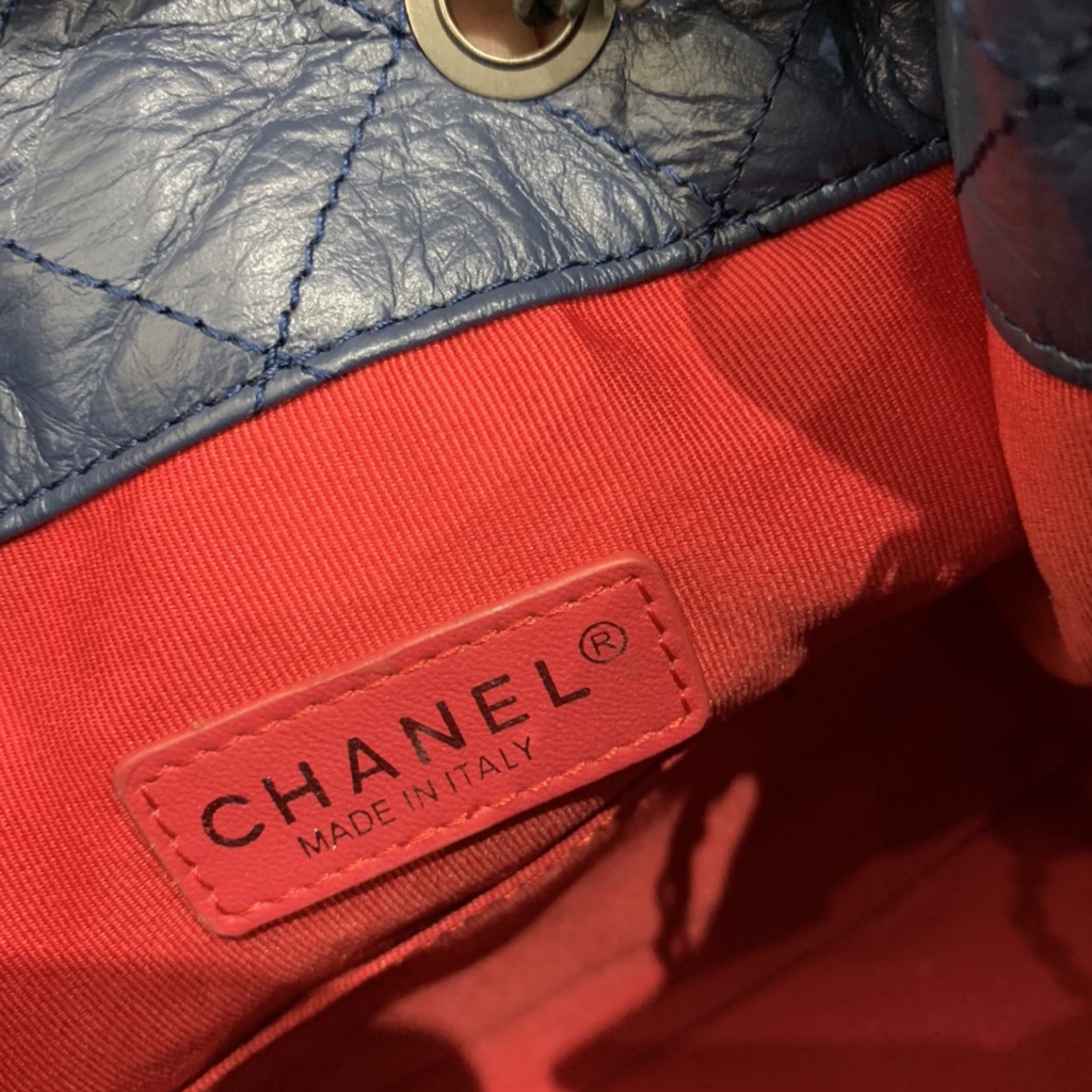 Ba lô nữ da thật cao cấp 𝘾𝙝𝙖𝙣𝙚𝙡 𝘾𝙝𝙖𝙣n𝙚𝙡 CN kiểu dáng thời trang, nữ tính