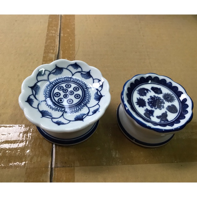 Chân nến các cỡ màu lam .