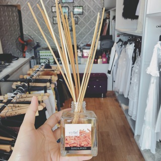 Tinh dầu thơm để phòng hàng của pháp