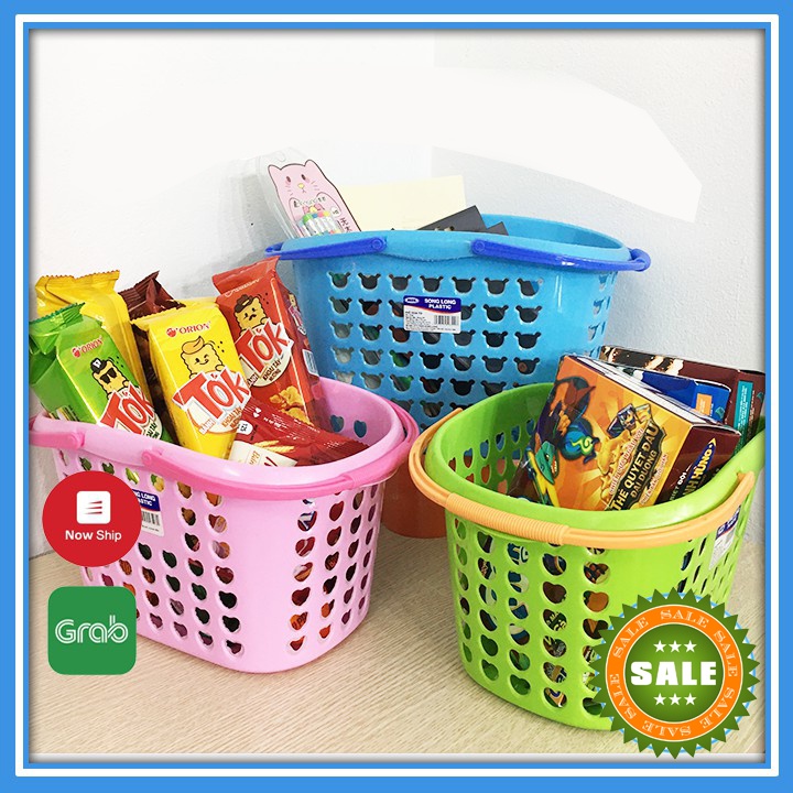 Giỏ nhựa đựng đồ A3 đa năng có 2 quai cầm đựng đồ phòng tắm, nhà bếp tiện lợi