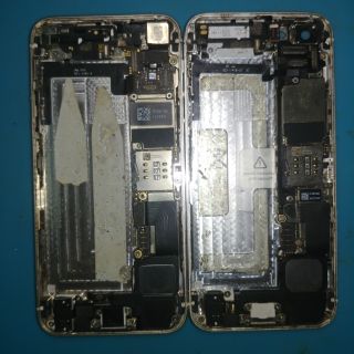 Main dính icloud iphone 5, 5s lên nguồn tốt, tặng cụm vỏ dưới trầy nhẹ, xấu hoặc cong ít