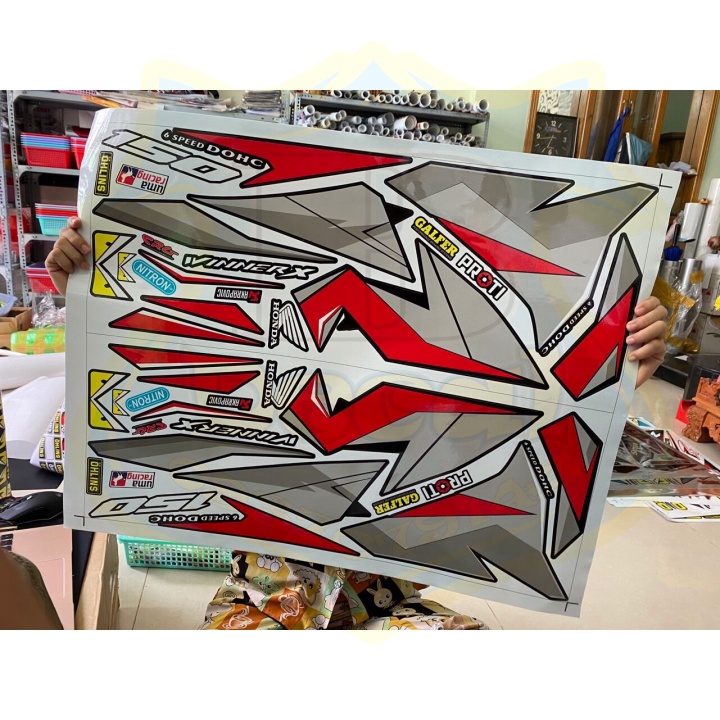 ( Quí khách vui lòng mang ra tiệm cho thợ dán ) Tem winner x đỏ đen