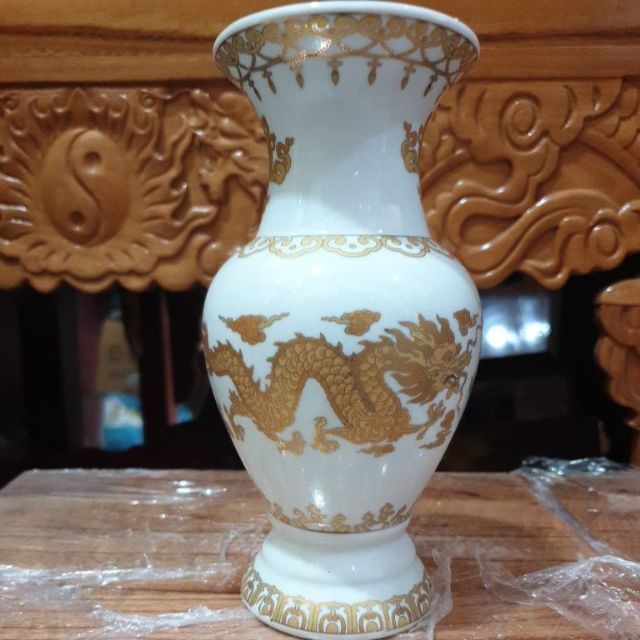 Bình bông sứ trắng rông cao 18cm