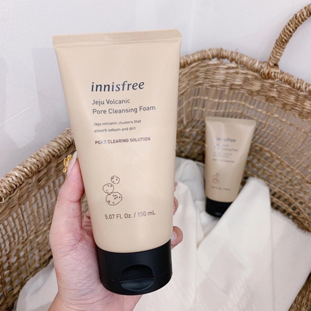 Sữa Rửa Mặt Tro Núi Lửa Innisfree Volcanic Pore BHA Cleansing Foam 150ml