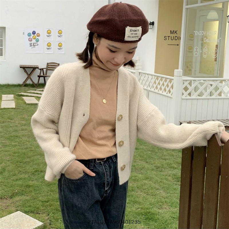 Áo len nữ cardigan tay dài gài 3 nút crop thời trang FMstyle Saigon 21ALU11A960401 | BigBuy360 - bigbuy360.vn