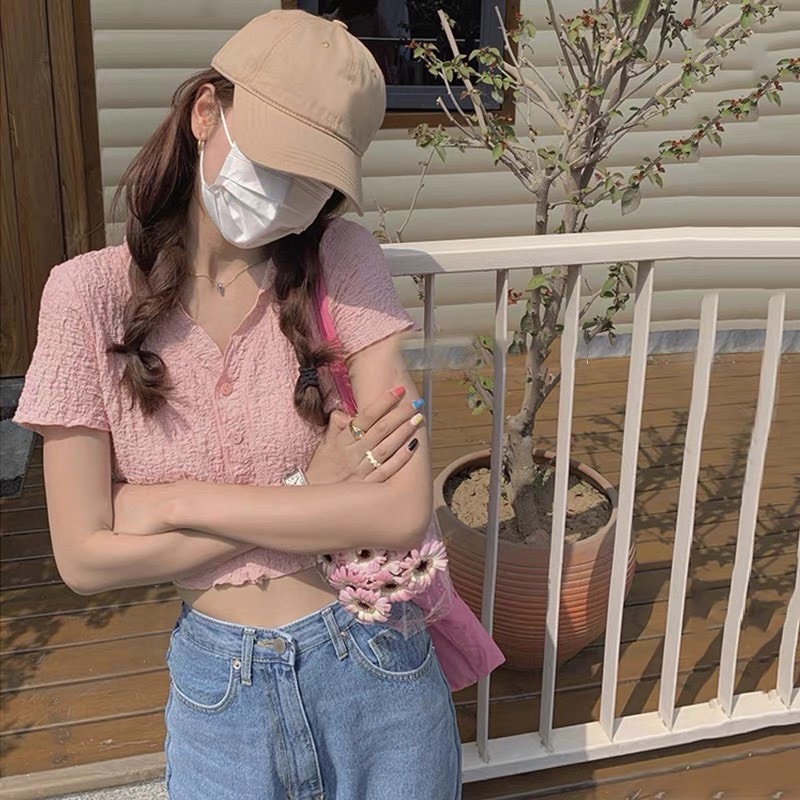 Áo croptop xốp trắng hồng