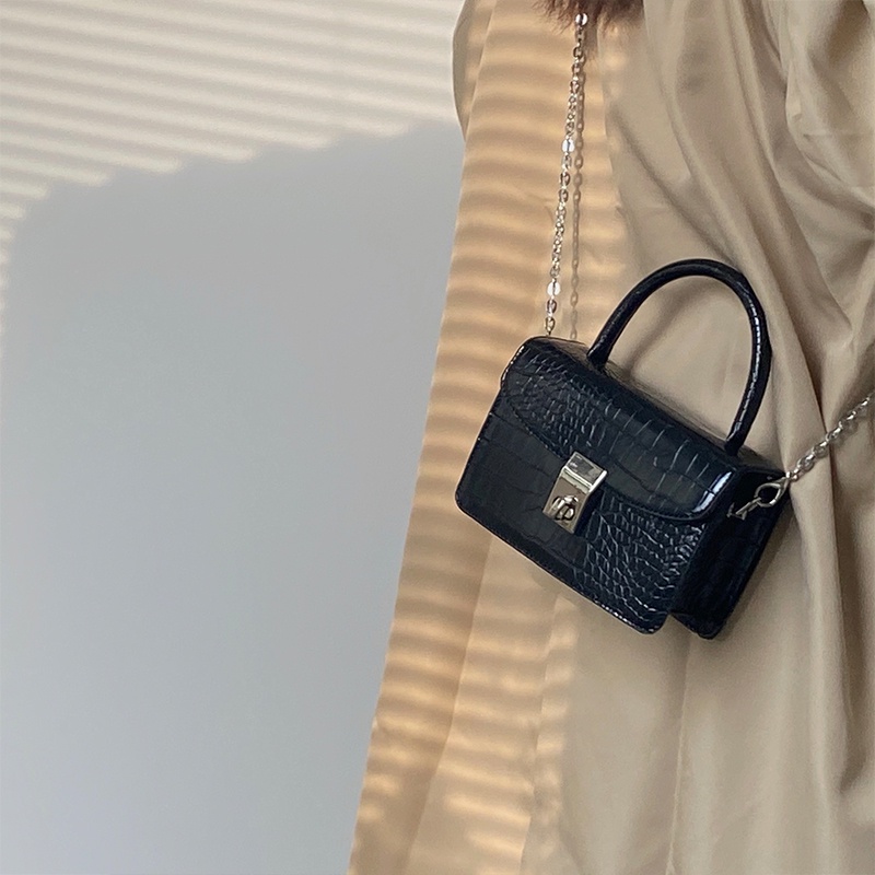 Túi Xách Đeo Vai Hình Vuông Cỡ Nhỏ Vân Da Cá Sấu Thời Trang 2022 Cao Cấp