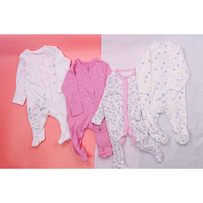 Set 3 body liền thân sleepsuit không vớ và có vớ hãng Next, Cater’s , Geoger ,Zapa, disney xuất dư (mẫu ngẫu nhiên)