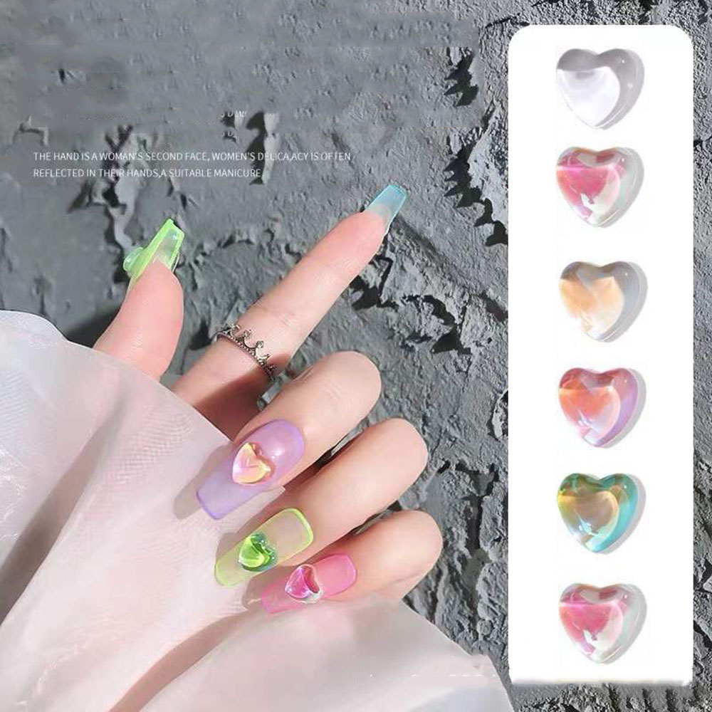 Bộ 10 Phụ Kiện Trang Trí Móng Tay Hình Trái Tim Thủy Tinh Dễ Thương