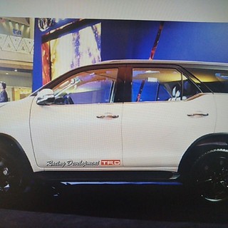 tem innova,tem fortuner,tem dán xe innova,tem xe