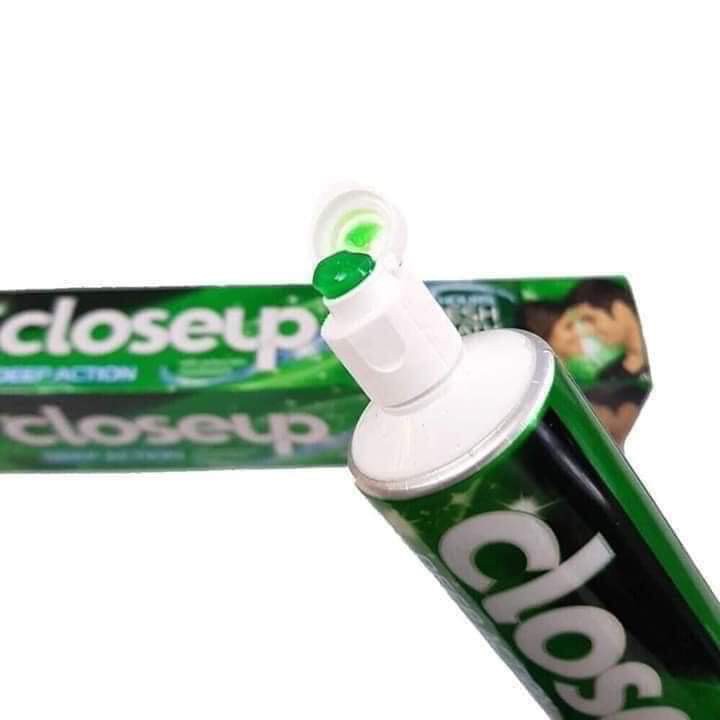 Kem đánh răng Closeup Thái Lan