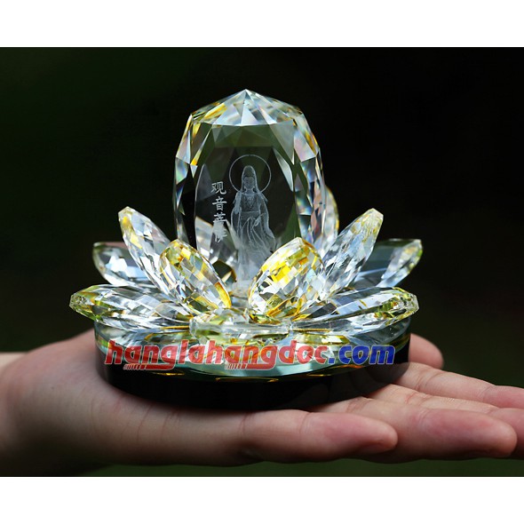 Hoa sen pha lê Quan Âm Bồ Tát khắc 3D, tỏa hương sang trọng & trang nghiêm