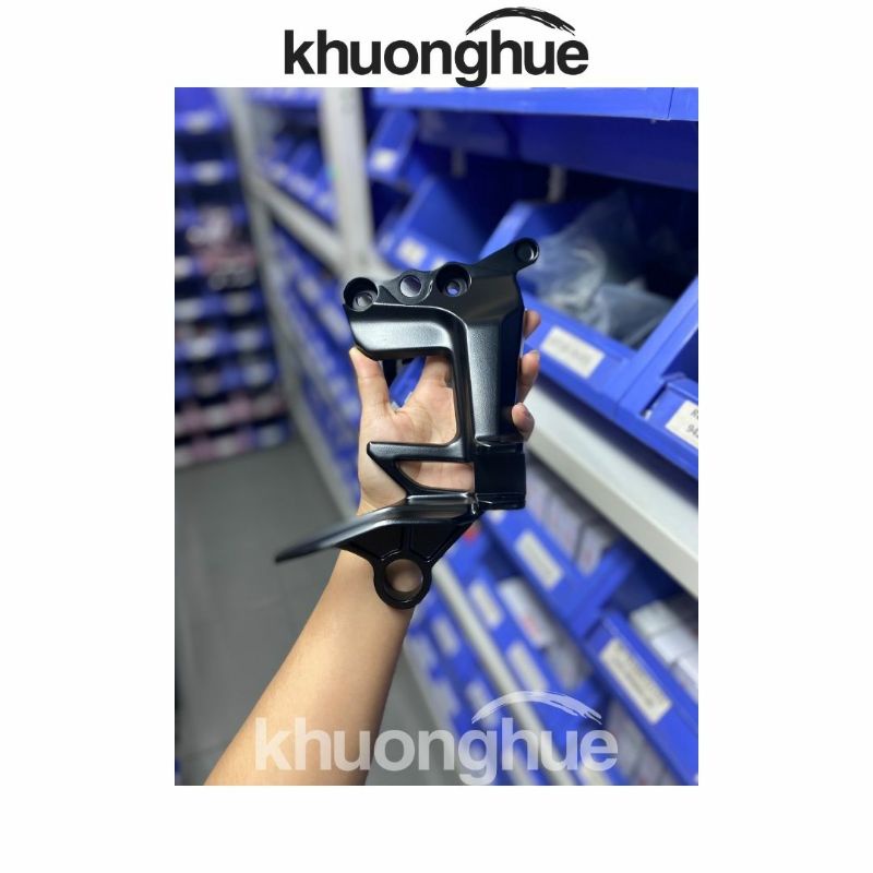 Pas nhôm gác chân sau bên phải xe Jupiter Fi chính hãng Yamaha