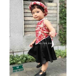 Yếm lụa đỏ ngày tết cho bé