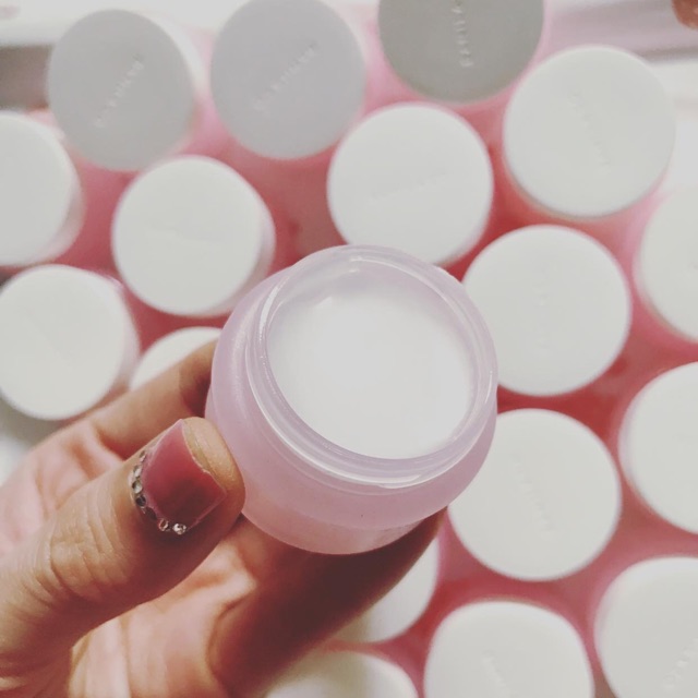 Tẩy trang Banila Co. Clean It Zero