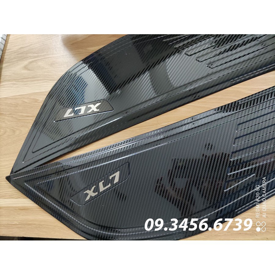 Ốp Tapli Cửa Xe Suzuki XL7, XL-7 2020 2021 - tặng kèm keo 3.M