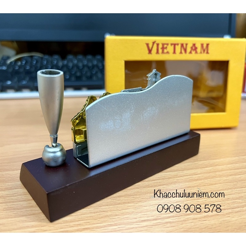 Cắm bút trang trí bàn làm việc lưu niệm Việt Nam - Quà tặng siêu tập ý nghĩa Việt Nam