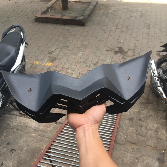 Cánh gió nvx có màu cacbon