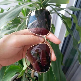 Kính H&M nội địa Pháp