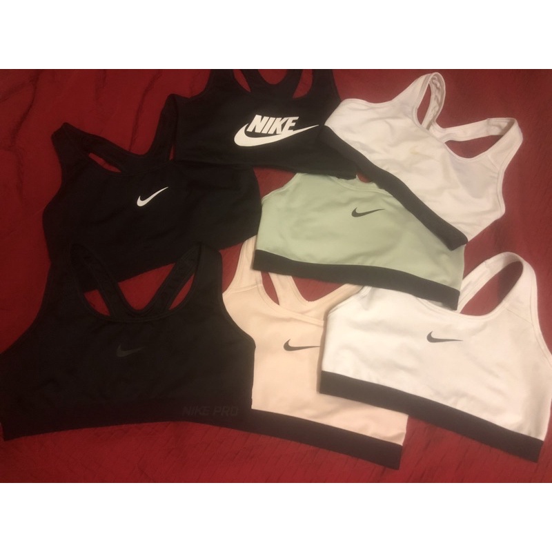 Áo bra thể thao Nike chính hãng đã qua sử dụng Size M