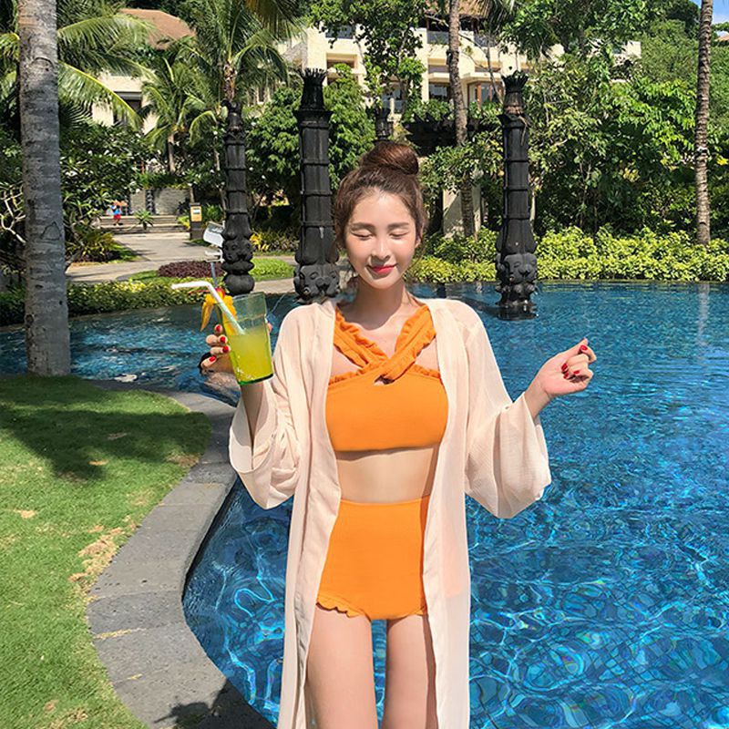 Bikini cột dây thiết kế cổ chữ V quyến rũ cho phái nữ