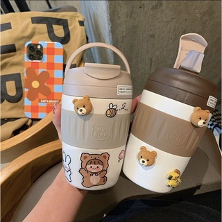 Bình nước gắn sticker siêu cute