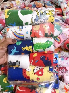 Quần carters bé trai
