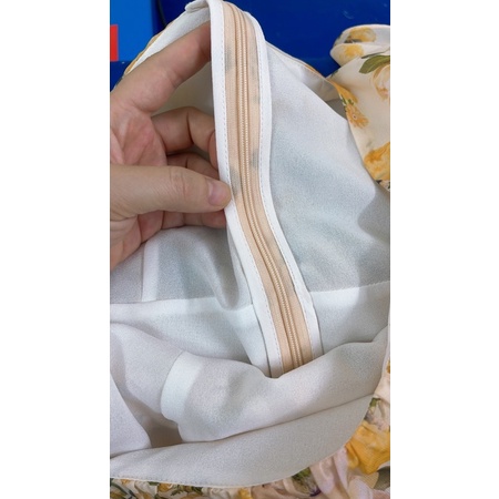 V113 Váy hoa vàng cổ vuông dáng dài vintage -  Modish and Chic