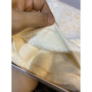Hộp 3 khăn Mollis cao cấp