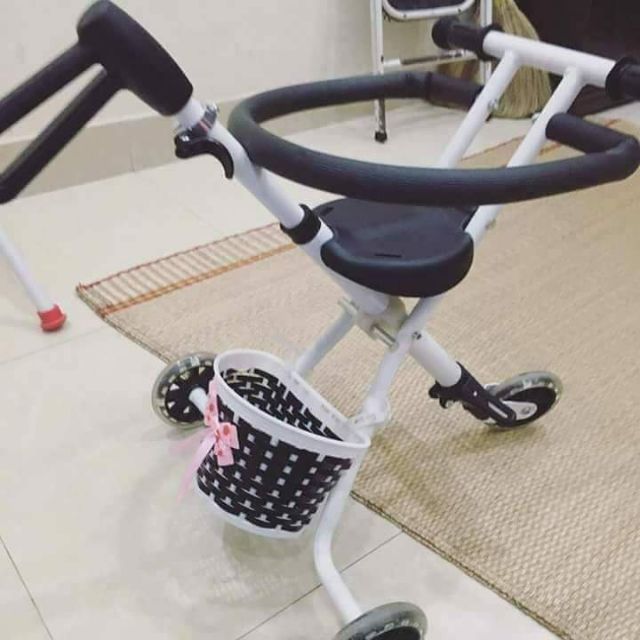 Xe đẩy siêu thị 3 bánh