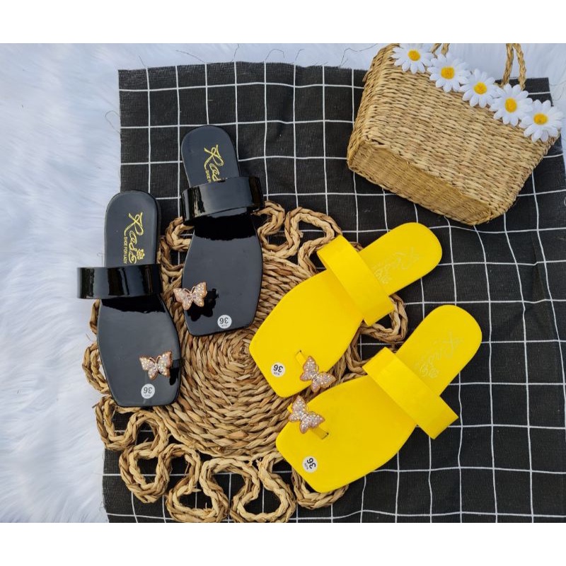 [XỎ NGÓN] Dép kiểu xỏ ngón khóa con 🦋 lấp lánh dễ mang sang chân