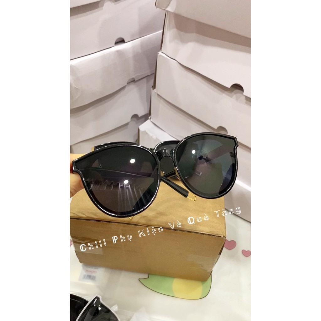 K4 - Kính mát nam nữ, mắt kiếng râm thời trang chống nắng du lịch màu đen Chữ V | BigBuy360 - bigbuy360.vn