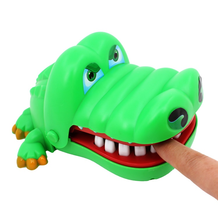 Đồ chơi khám răng cá sấu cắn ngón tay size lớn nhất dành cho bé và cả gia đình Babyhope
