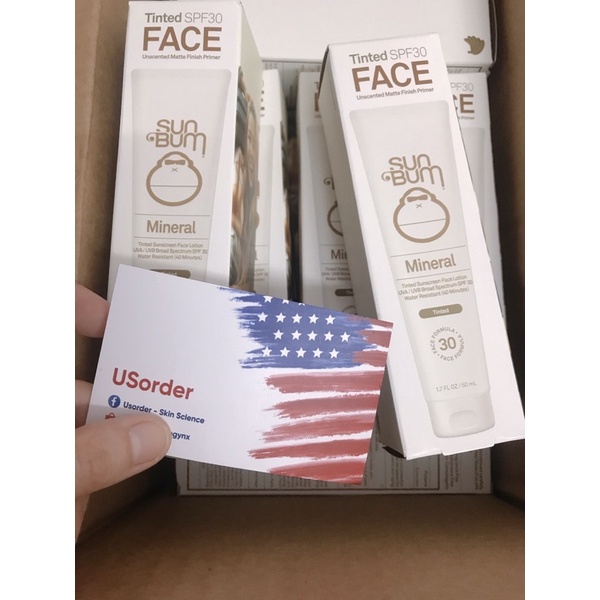 KEM CHỐNG NẮNG: Mineral SPF 30 Tinted Sunscreen Face Lotion | SUN BUM